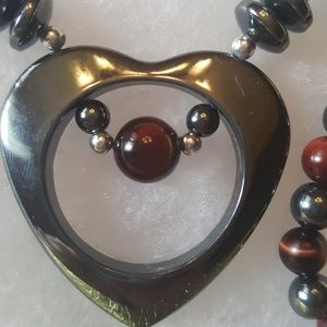 Necklace, earrings and bracelet